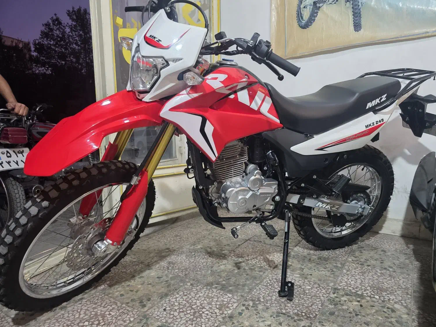 mkz250 مدل ۴۰۴|موتورسیکلت|کنگاور, |دیوار