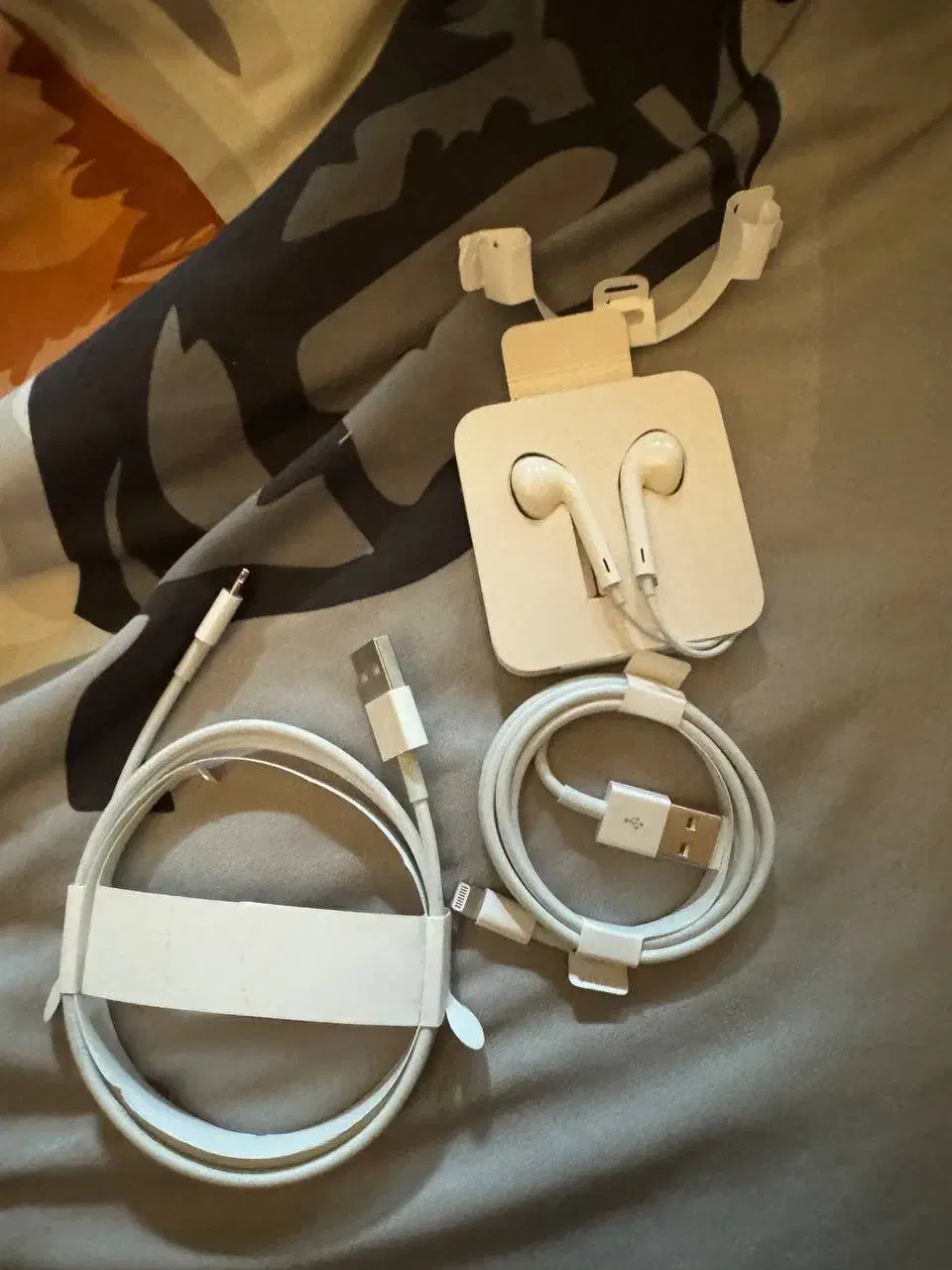 هندزفری و شارژر اپل اورجینال apple|لوازم جانبی موبایل و تبلت|تهران, زعفرانیه|دیوار