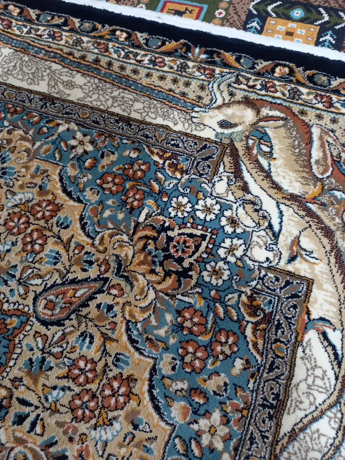 مبل و فرش|فرش|بوئین زهرا, |دیوار