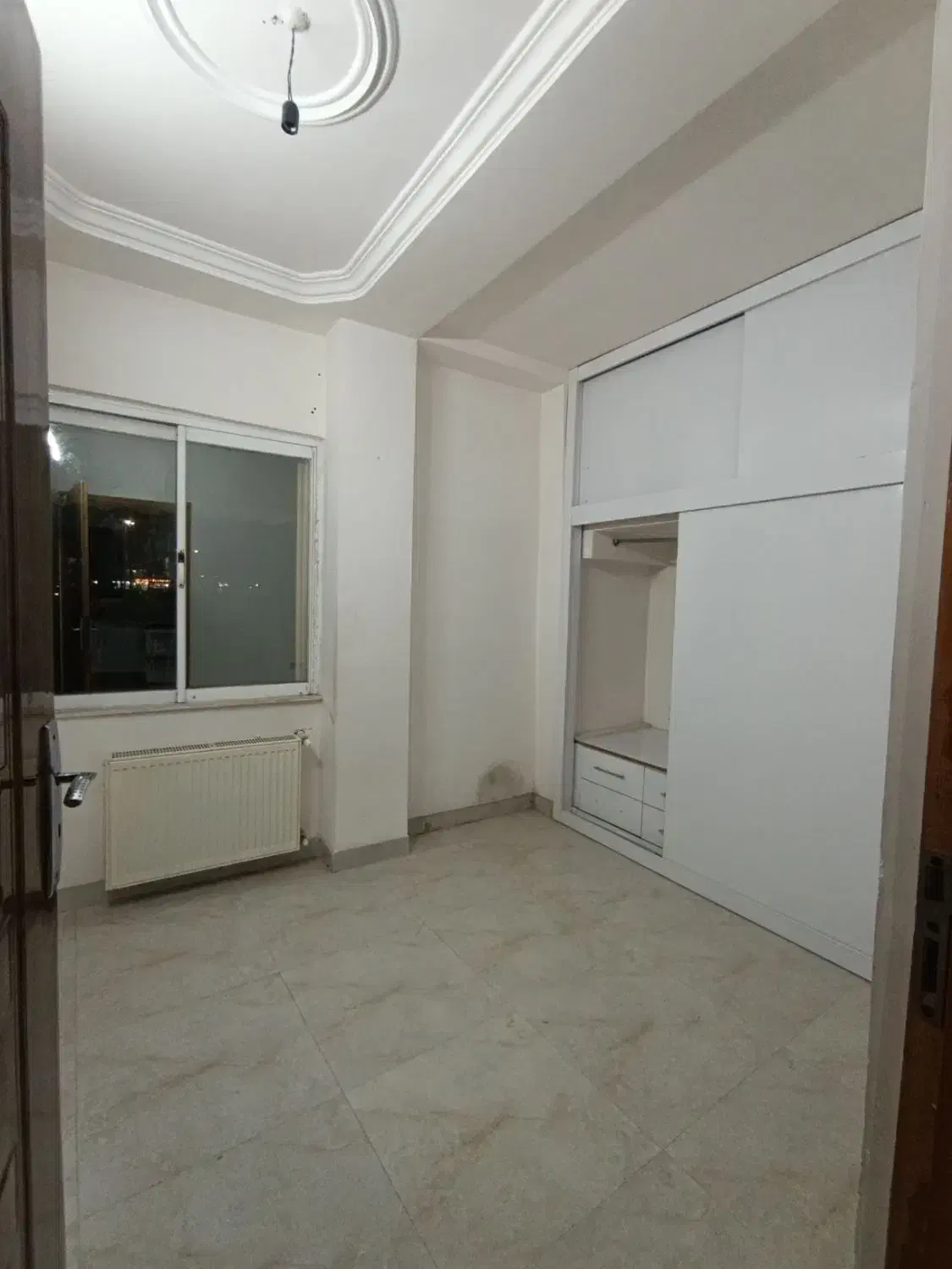 اجاره همکف دوخواب با پارکینگ|اجارهٔ آپارتمان|لنگرود, |دیوار