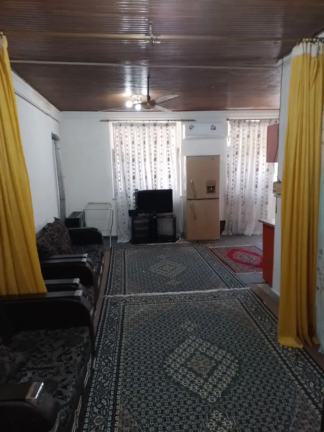 خانه امن و بسیار تمیز|اجارهٔ کوتاهمدت آپارتمان و سوئیت|لاهیجان, لیالستان|دیوار