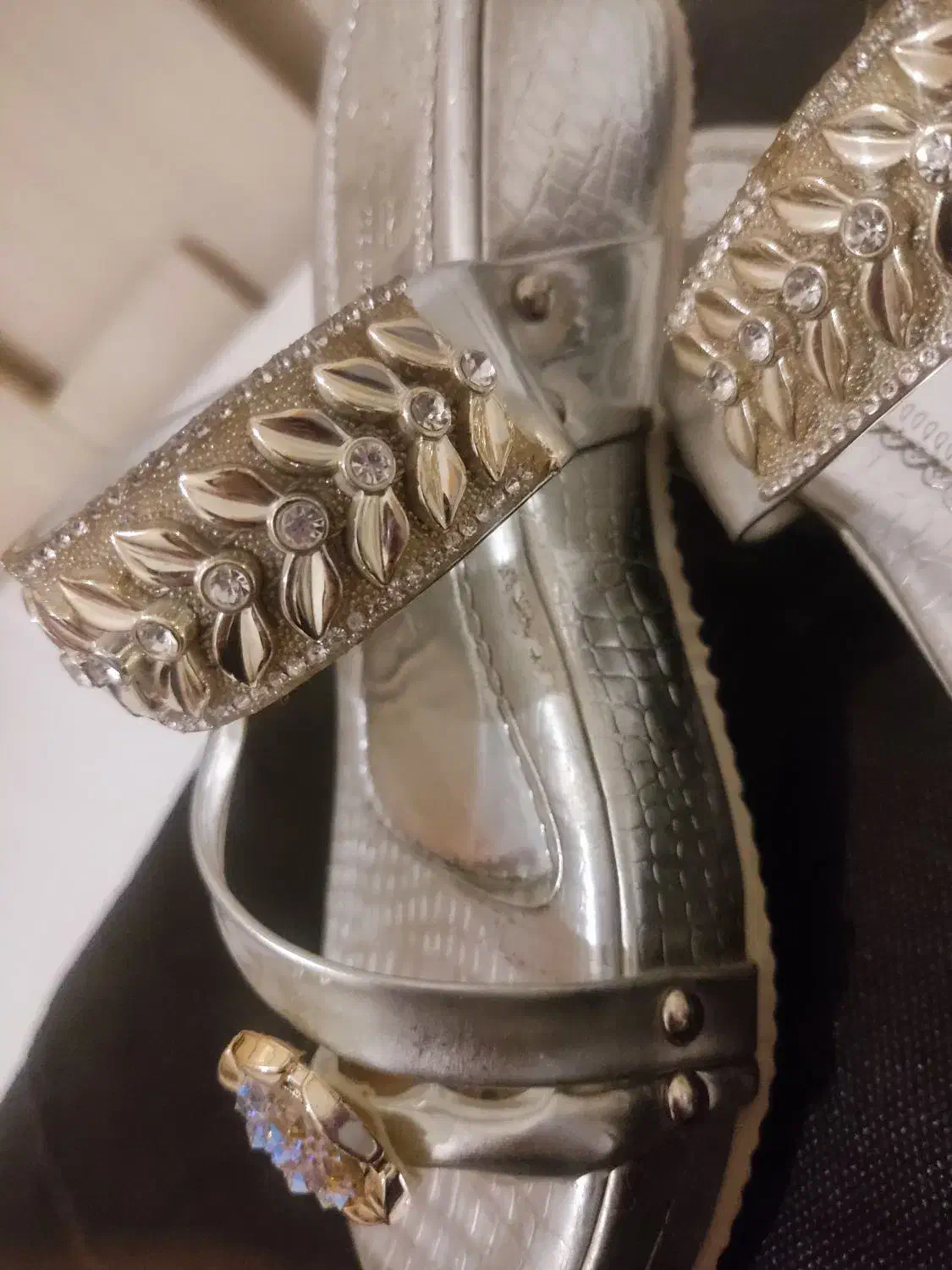 صندل/مجلسی 37|کیف، کفش، کمربند|کاشان, کارگر|دیوار