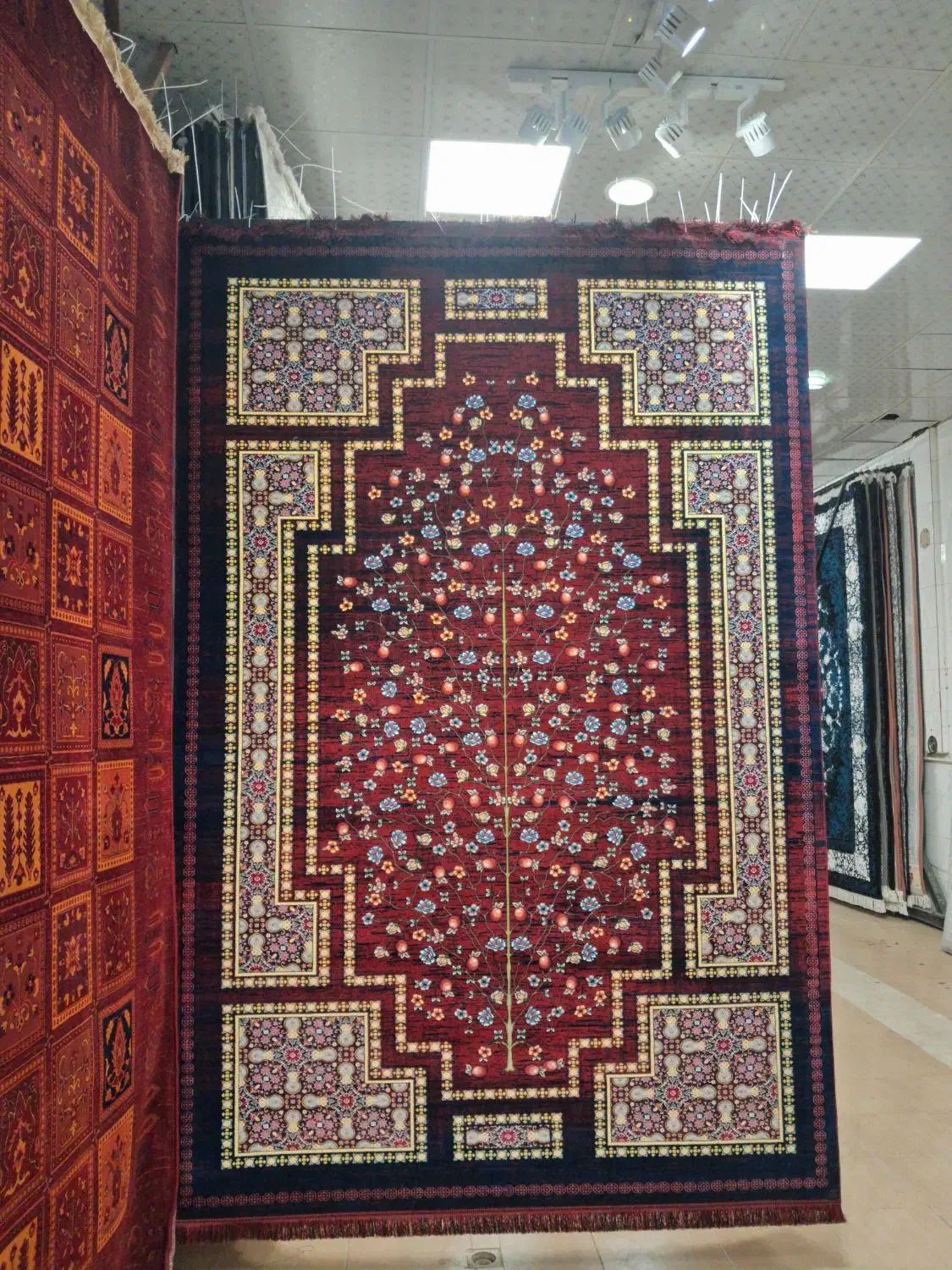 فرش باغ اناری ۷۰۰شانه نقد واقساط همرابا تخفیف|فرش|بوشهر, |دیوار