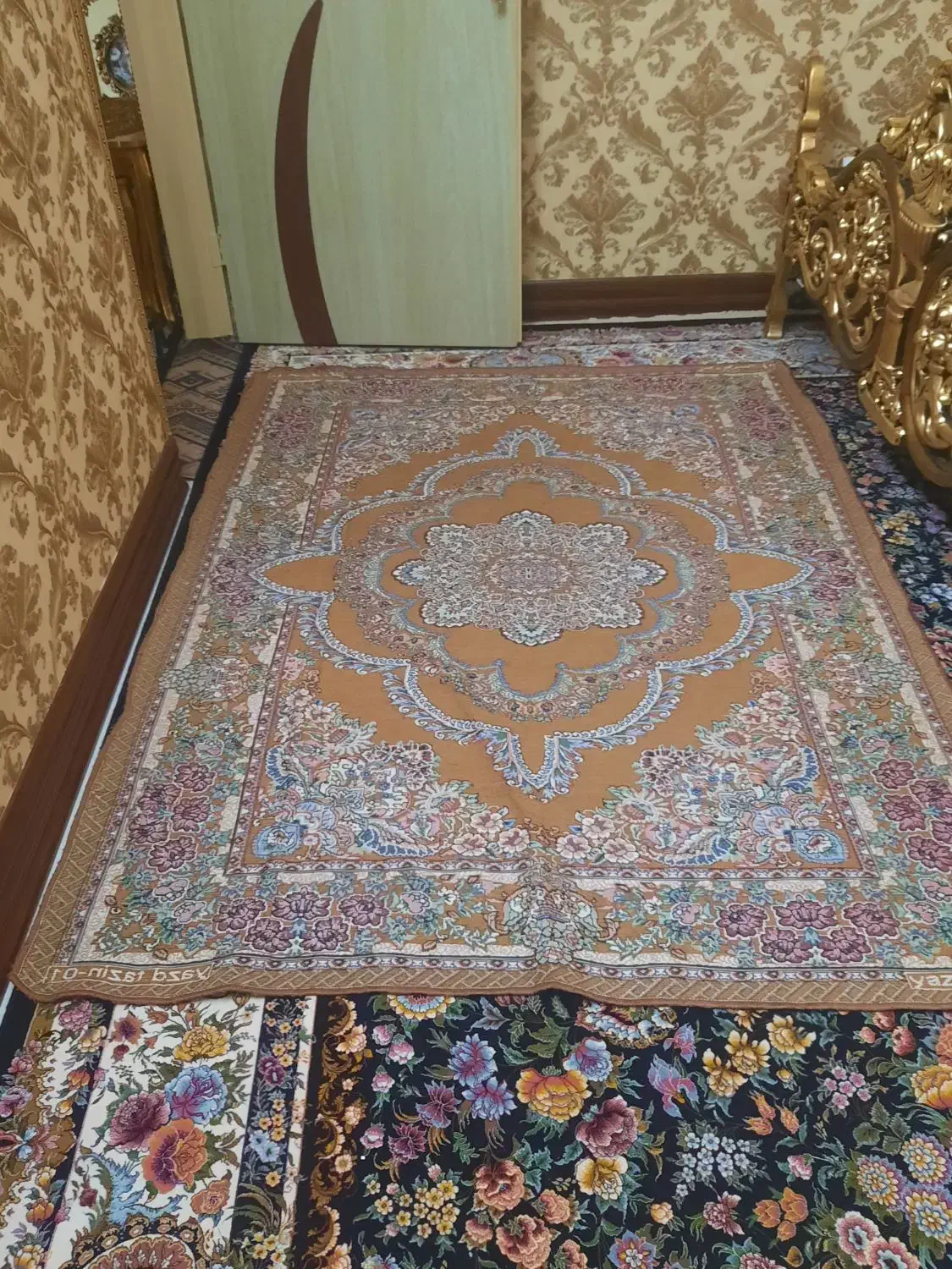 روفرشی|روفرشی|تهران, آهنگ|دیوار