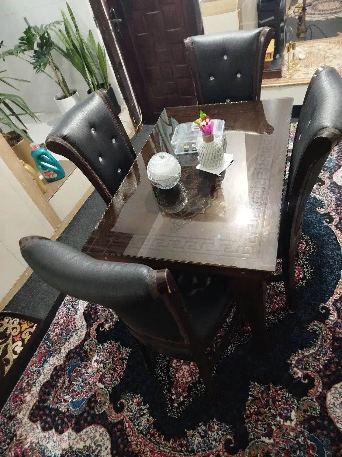 میز غذا خوری|میز و صندلی غذاخوری|امیدیه, |دیوار