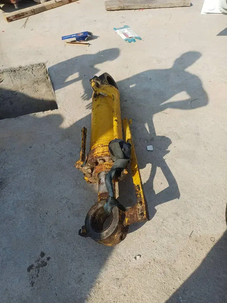 جک پاکت لودر کوماتسو 470 گاردون بدون گریس خور اف|ماشین‌آلات صنعتی|زرین دشت (فارس), |دیوار