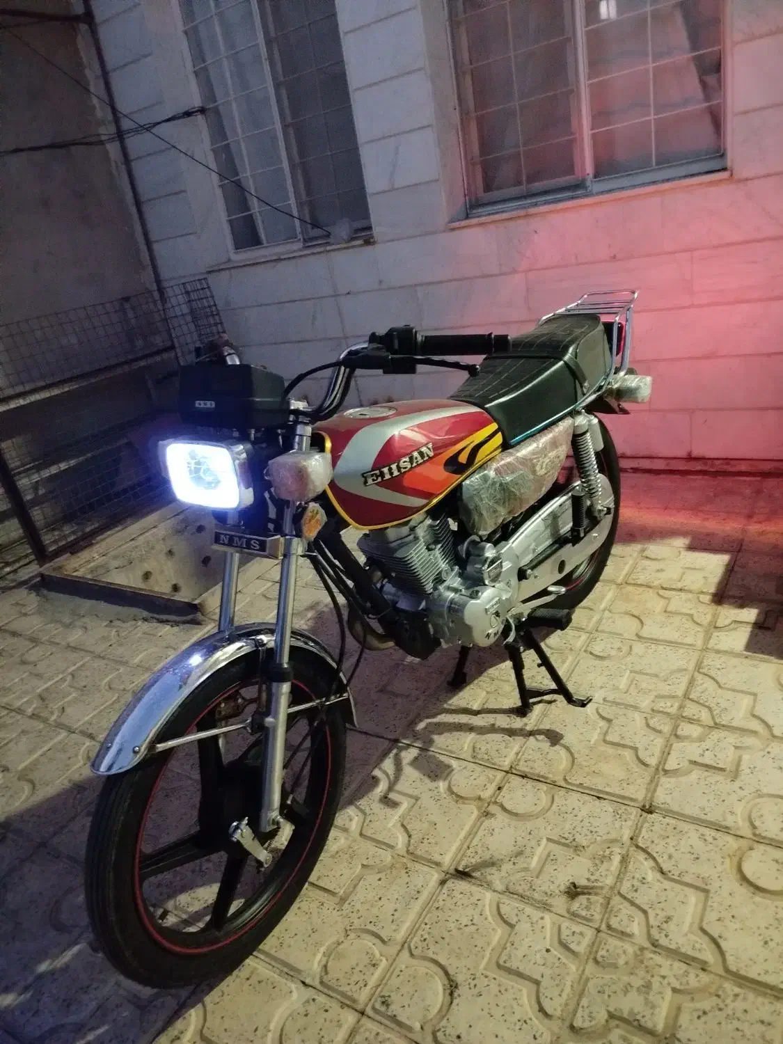 موتور مدل ۱۴۰۱تمیز و صفر|موتورسیکلت|میانه, |دیوار