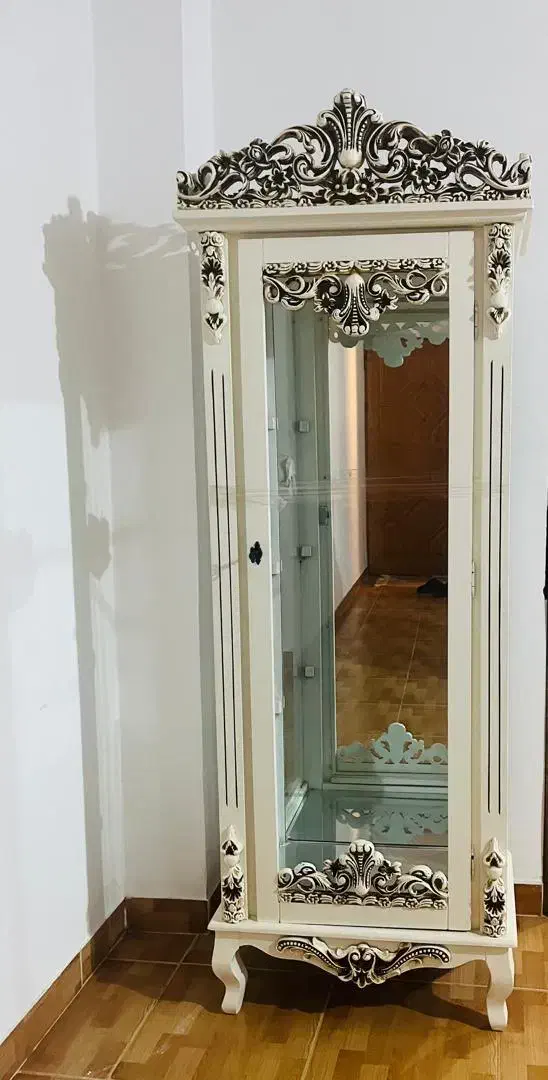 بوفه ویترین تمیز نو تخفیف ویژه|بوفه، ویترین، کنسول|رشت, استادسرا|دیوار