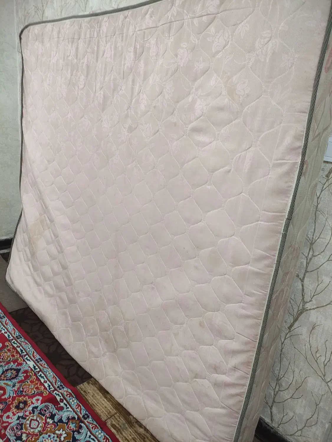 دوشک|تشک تختخواب|اهواز, کوی طالقانی|دیوار