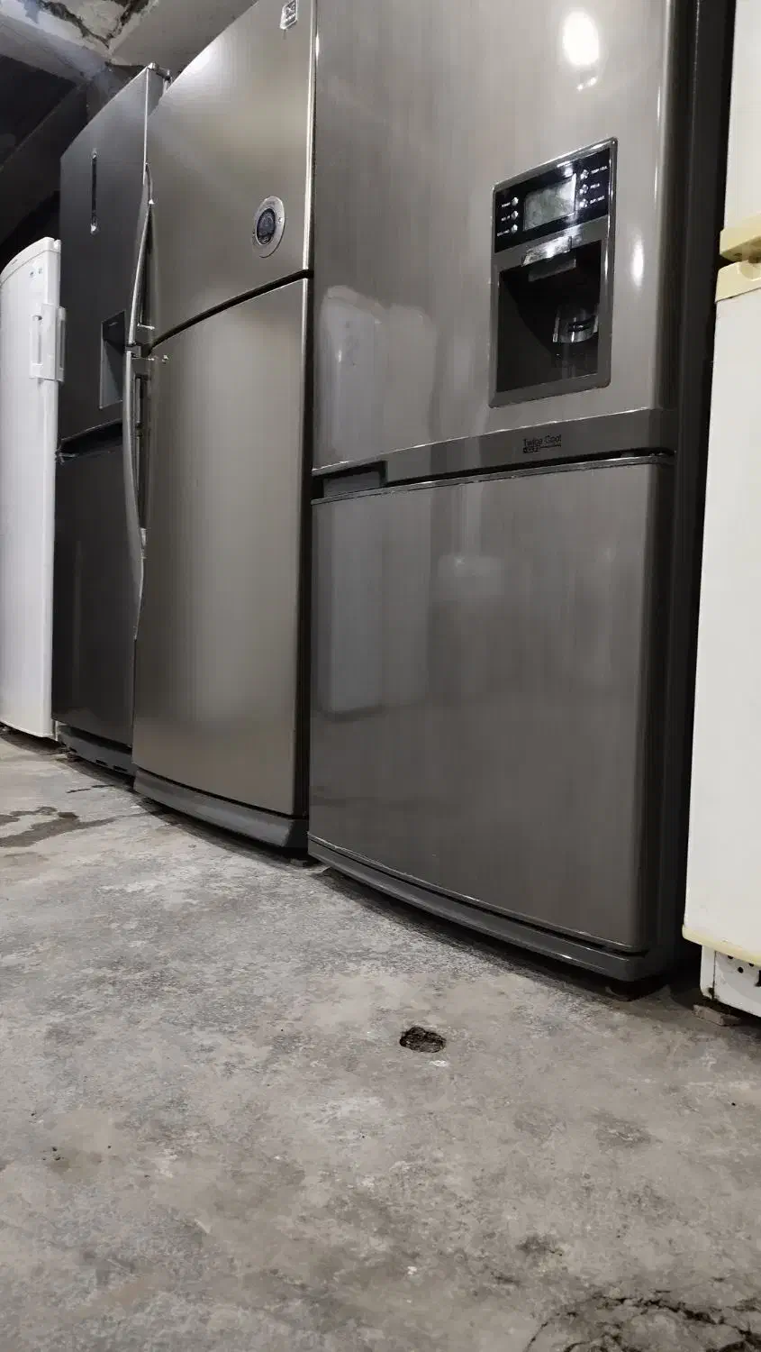 انواع یخچال فروشی|یخچال و فریزر|آمل, |دیوار