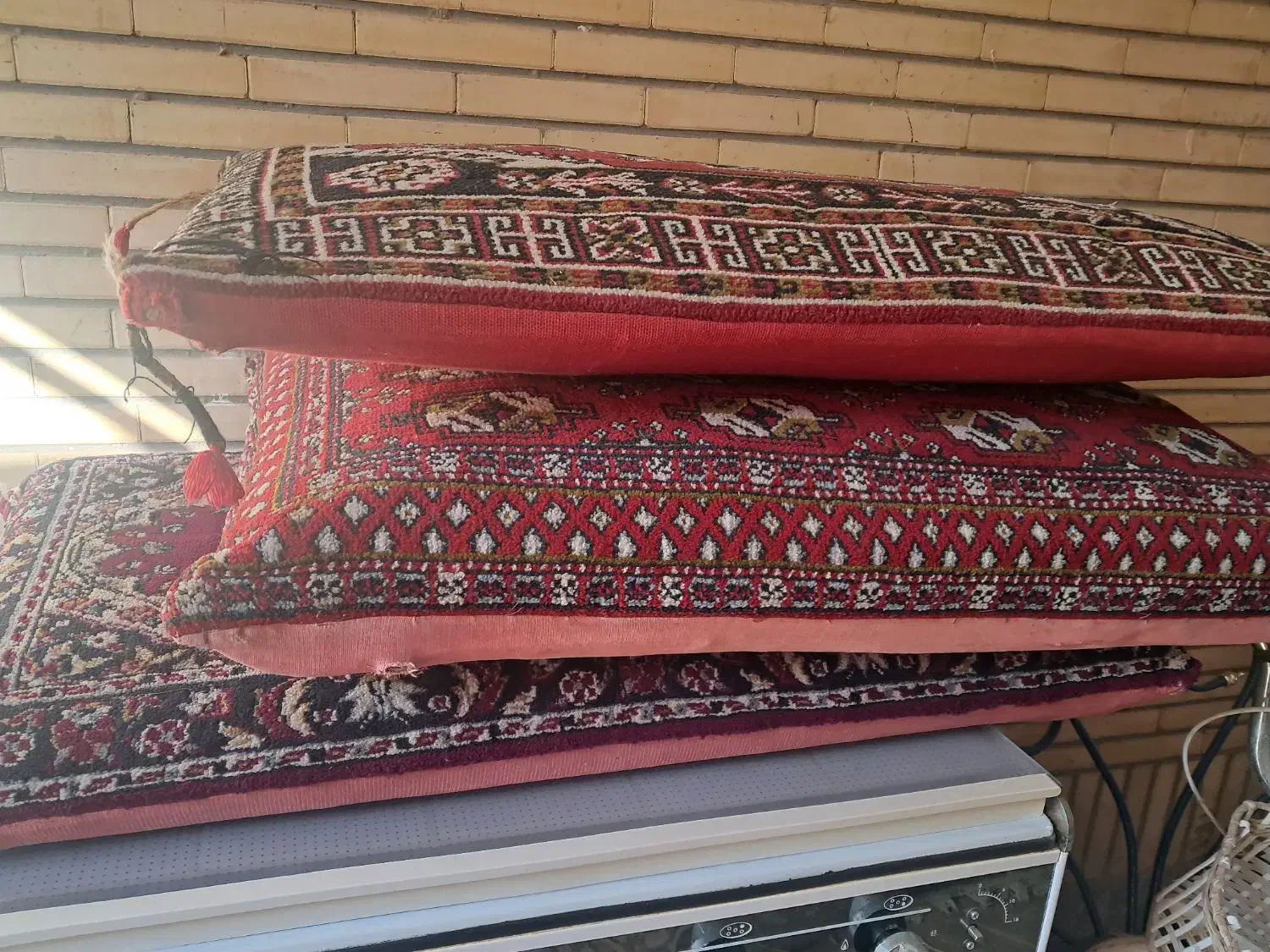 مخطع قدیمی|پشتی|اصفهان, بهارستان|دیوار