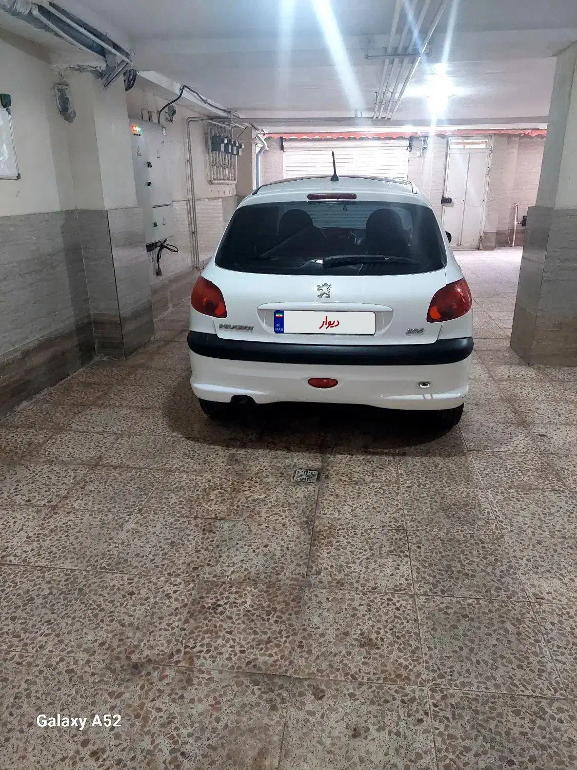 پژو 206 تیپ ۳ سقف شیشه ای(پاناروما)|خودرو سواری و وانت|رشت, آب و برق|دیوار