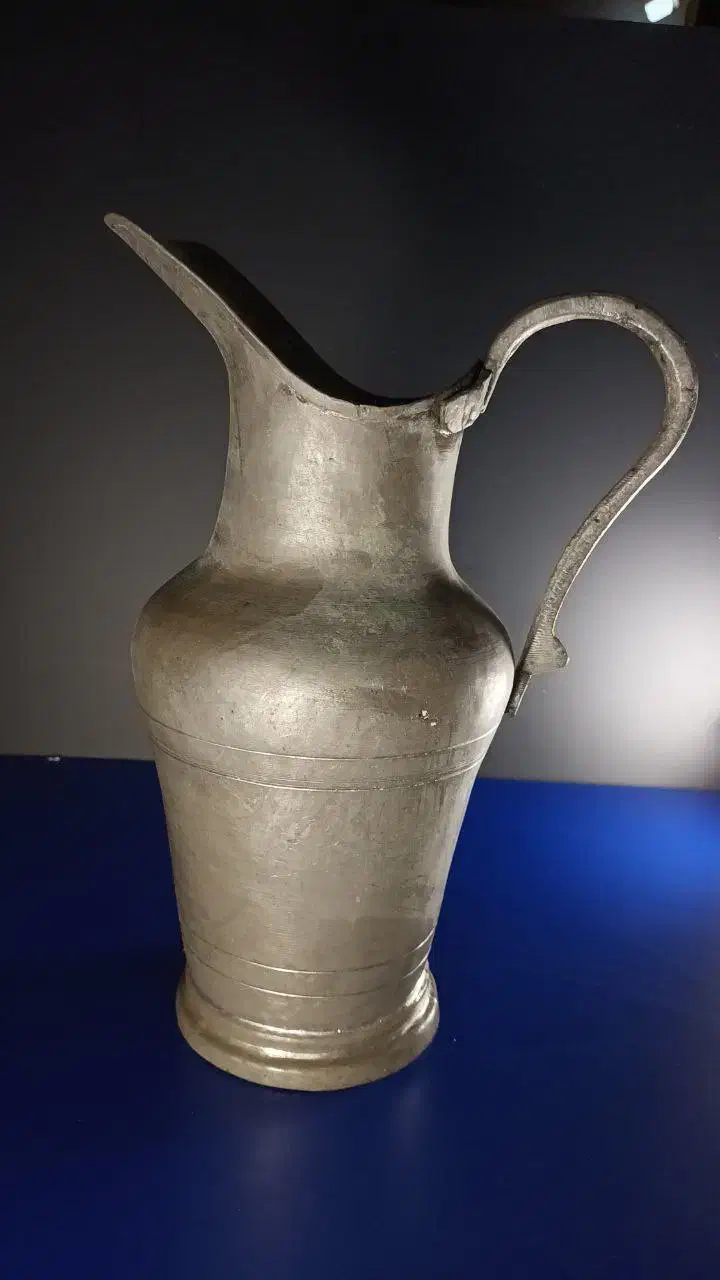 پارچ مسی قدیمی|کلکسیون اشیاء عتیقه|مشهد, ایثار|دیوار