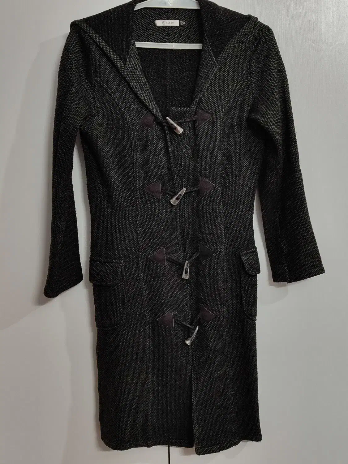 تعدادی پالتو و مانتو زنانه با قیمت مناسب|لباس|بیرجند, |دیوار