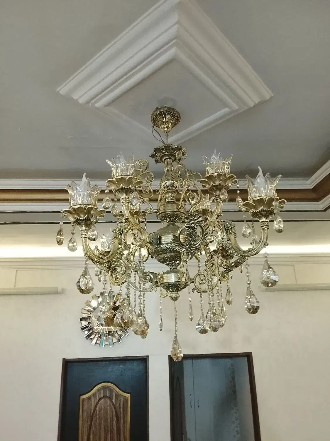 لوستر سلطنتی ۸ شعله|لوستر و چراغ آویز|مشهد, بهمن|دیوار