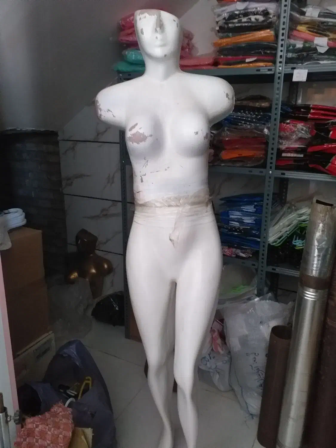 مانکن لباس و آویز لباس|فروشگاه و مغازه|خوی, |دیوار