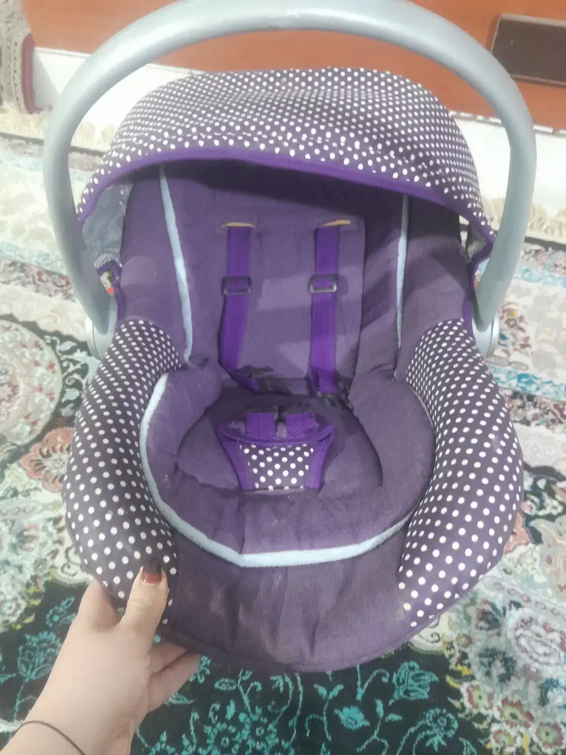 فروش کریر نوزادی|تخت و صندلی بچه|صدرا-فارس, فاز ۱|دیوار