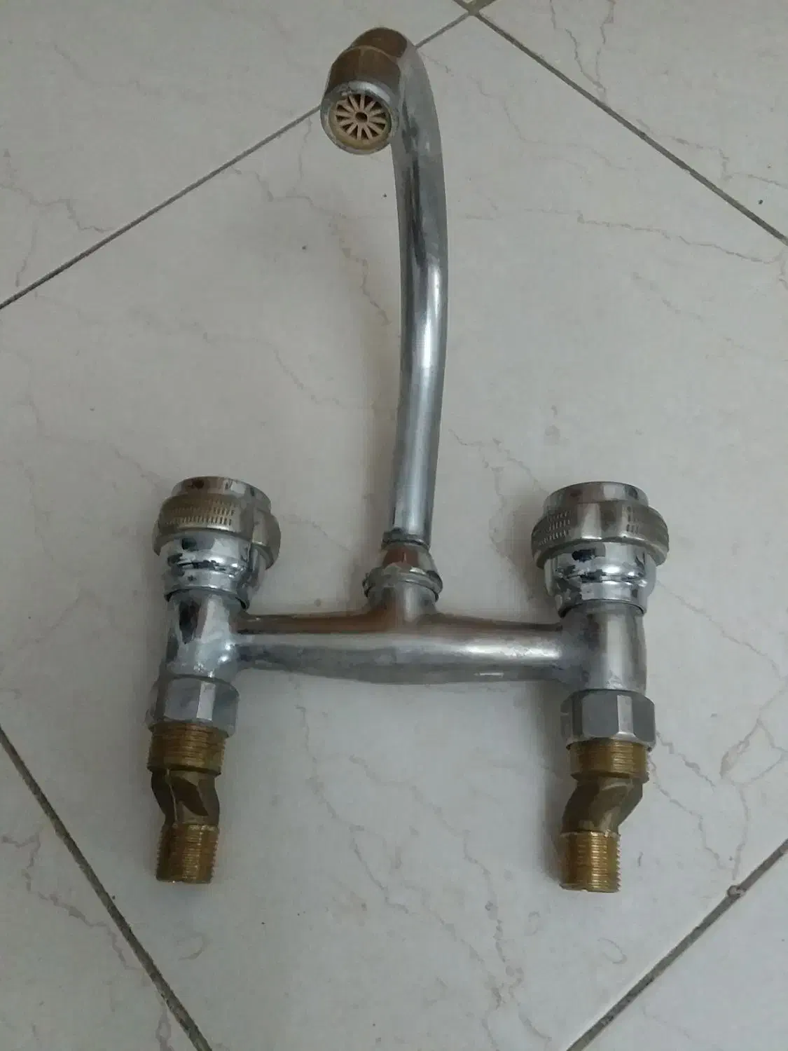 شیر آب سرد گرم سالم|لوازم سرویس بهداشتی|هشتگرد, فاز ۲ مهستان|دیوار