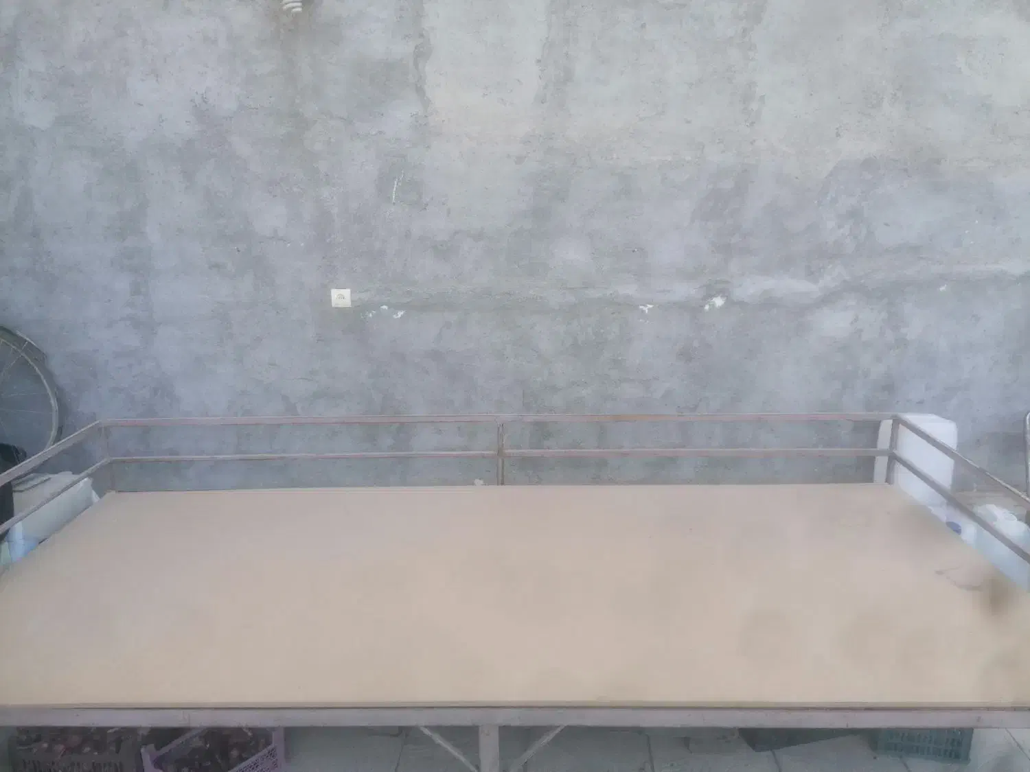 تخت سنتی|مبلمان خانگی و میز عسلی|بناب, |دیوار