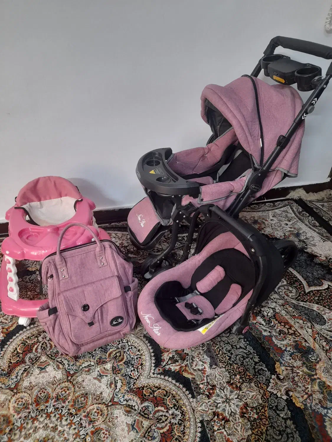 تخت و لوازم کودک|اسباب و اثاث بچه|ملارد, |دیوار