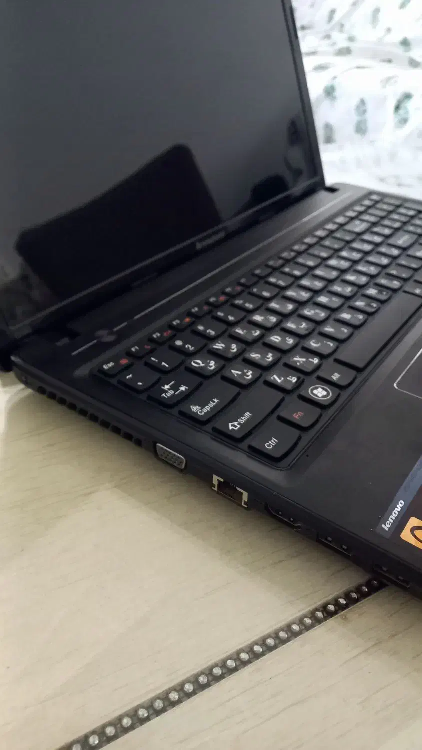 لپ تاپ|رایانه همراه|خوی, |دیوار