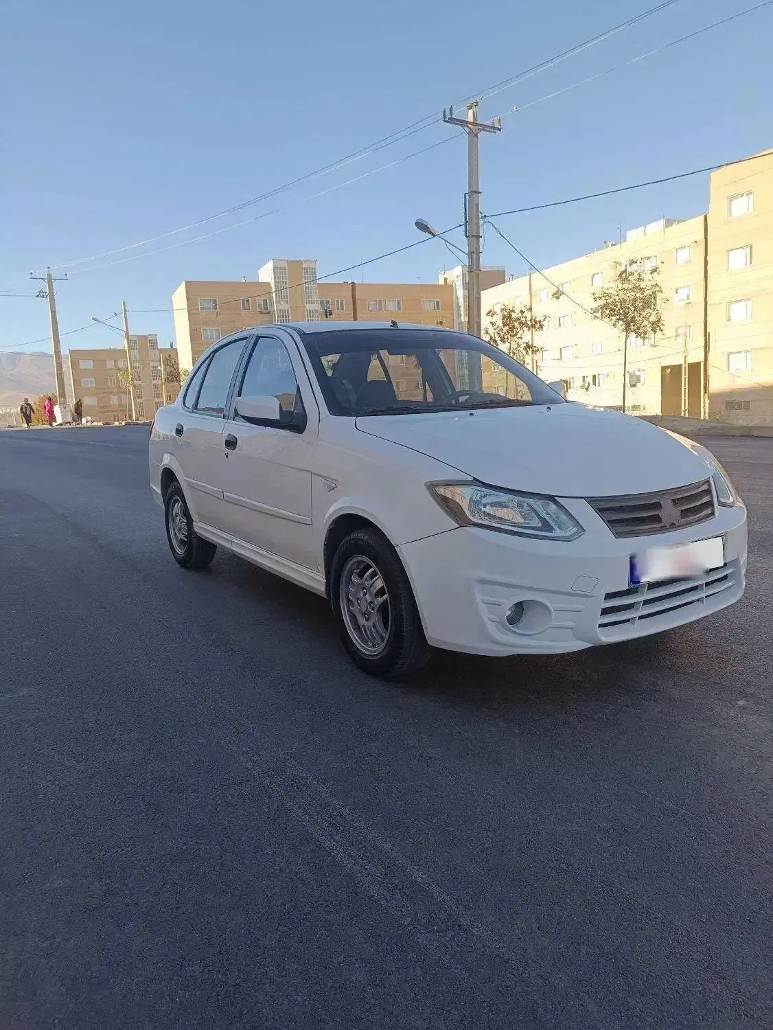 ساینا سفید 95|خودرو سواری و وانت|همدان, |دیوار