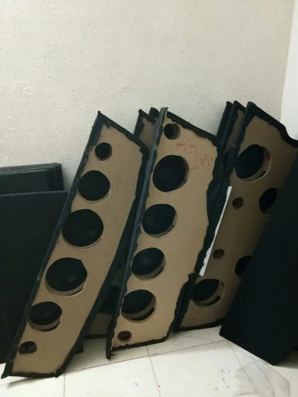 طاقچه عقب خودرو ساده وسه بعدی برجسته|قطعات یدکی و لوازم جانبی|کرج, مطهری|دیوار