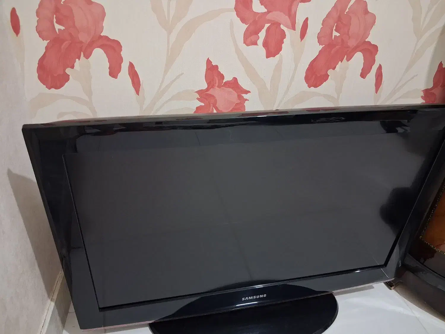 تلویزیون سامسونگ ال سی دی ۳۲ اینچ|تلویزیون و پروژکتور|مشکین‌دشت, |دیوار