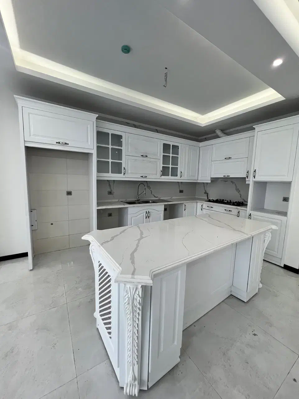 ۱۳۷‌متر/۳‌خواب/نوساز/ویو جذاب/محل دنج ظفر