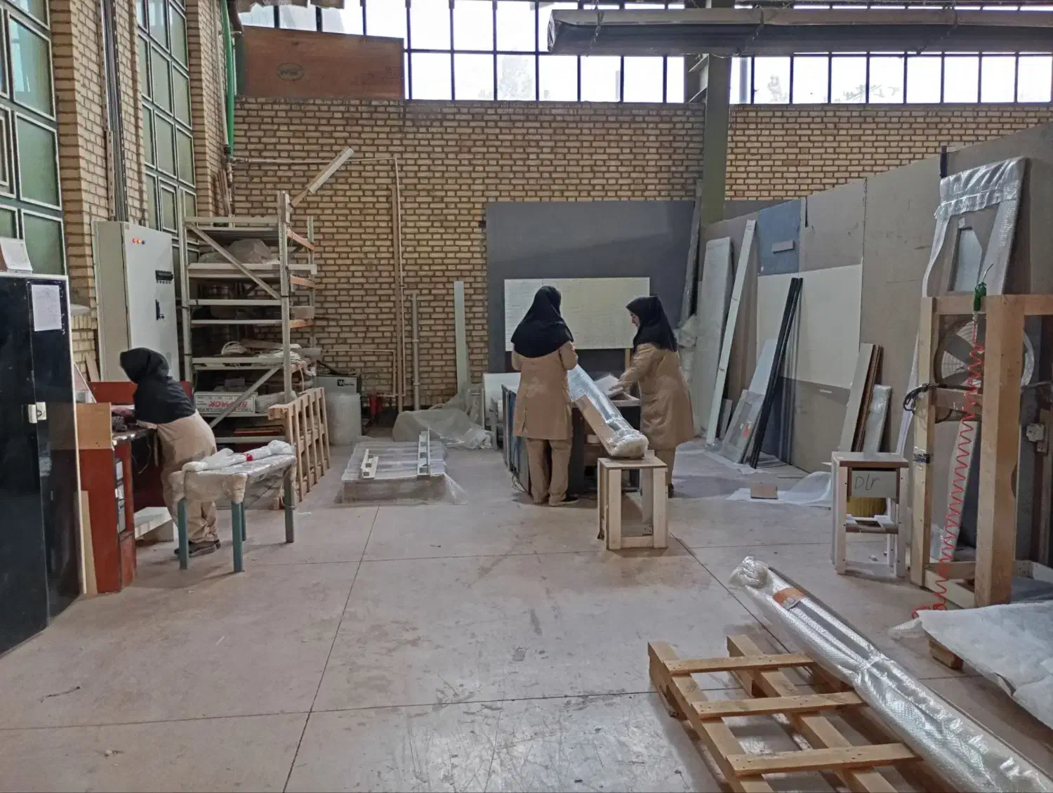 استخدام نیروی بسته‌بندی  دقیق و منظم در صنایع چوب|استخدام صنعتی، فنی، مهندسی|مشهد, کشاورز|دیوار