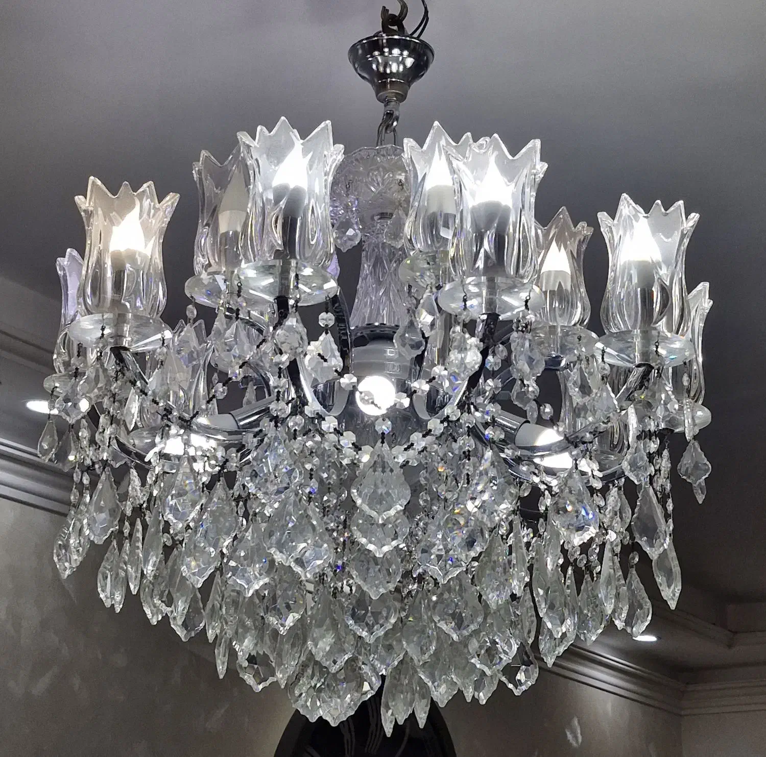 لوستر ۱۰شاخه دوبل|لوستر و چراغ آویز|رباط‌کریم, الارد|دیوار