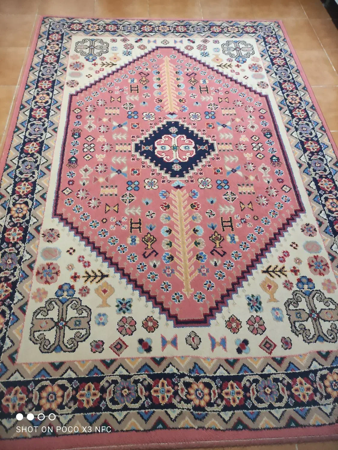 سه تخته فرش شش متری نو و یک عدد فرش چهار متری|فرش|بندر انزلی, نوروزی|دیوار