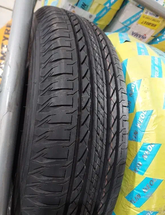 یک حلقه لاستیک برجستون آکبند ۱۹۵/۸۰r/۱۵ ون دلیکا|قطعات یدکی و لوازم جانبی|تهران, دستغیب|دیوار