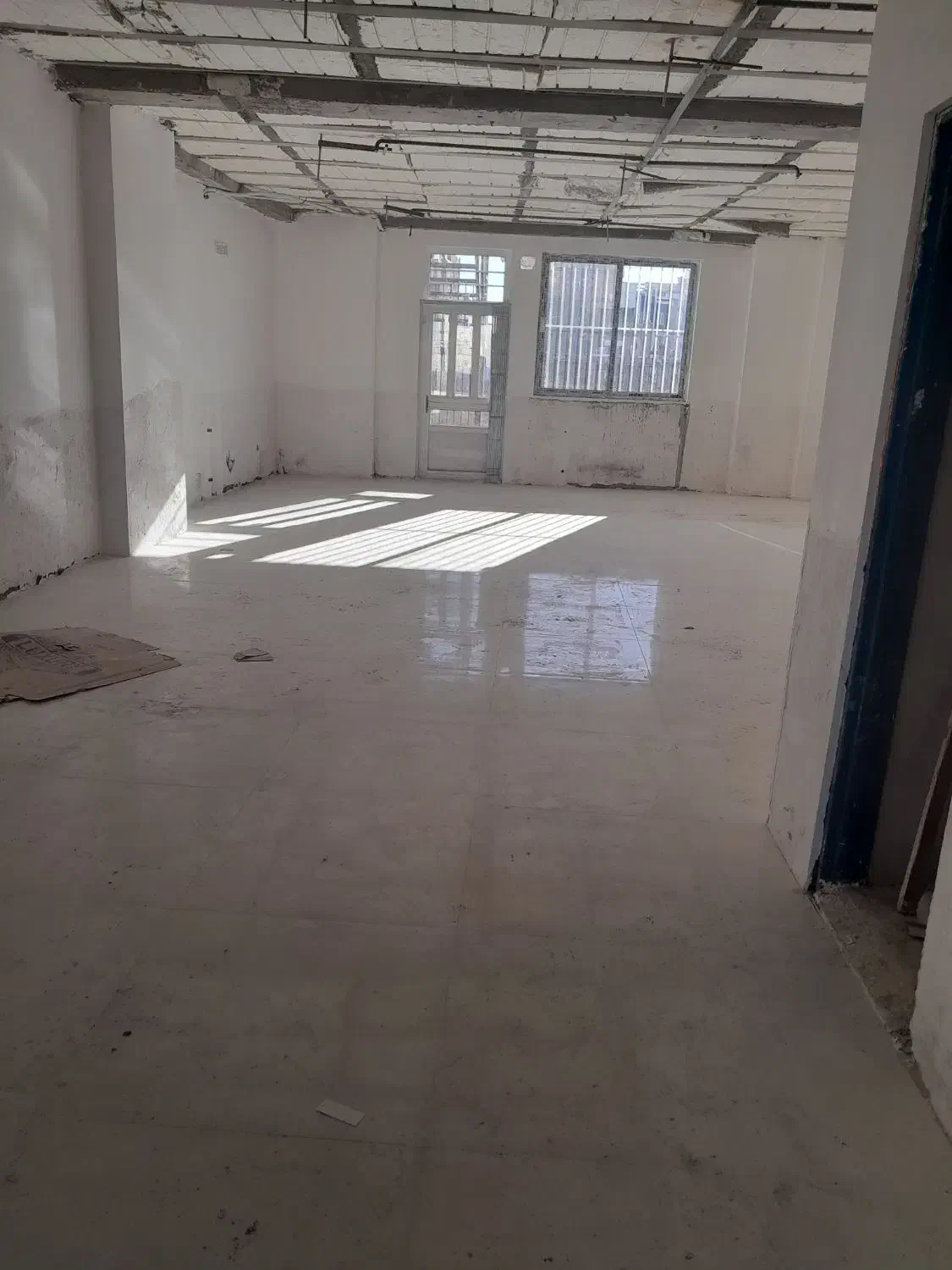 اجراونصب انواع سنگ وکاشی وسرامیک وموزاییک|خدمات پیشه و مهارت|نیشابور, رحمت آباد|دیوار