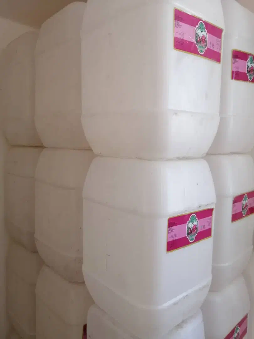 فروش 20 لیتری تمیز|ظروف نگهدارنده، پلاستیکی، یک‌بارمصرف|نی‌ریز, |دیوار