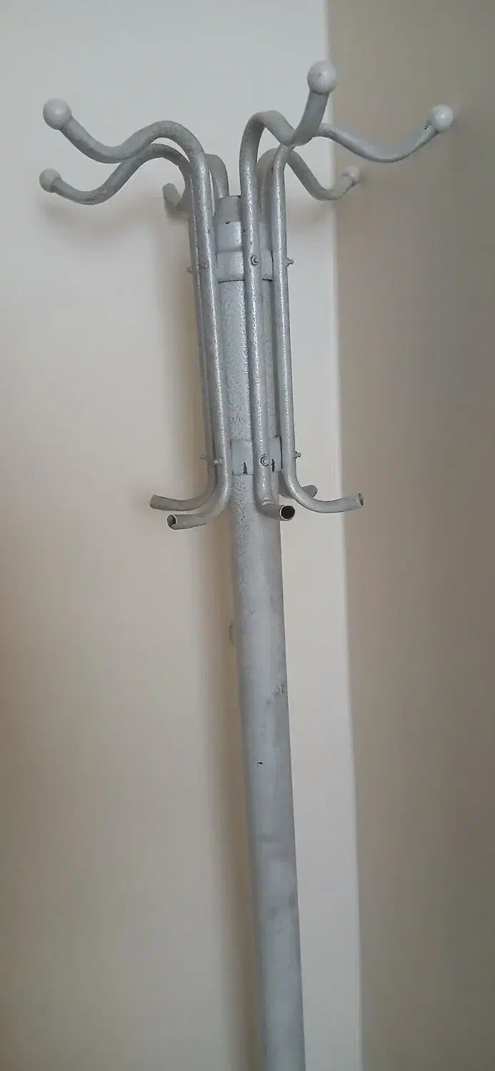 چوب لباسی ایستاده|بندرخت و رخت‌آویز|ری, دیلمان|دیوار