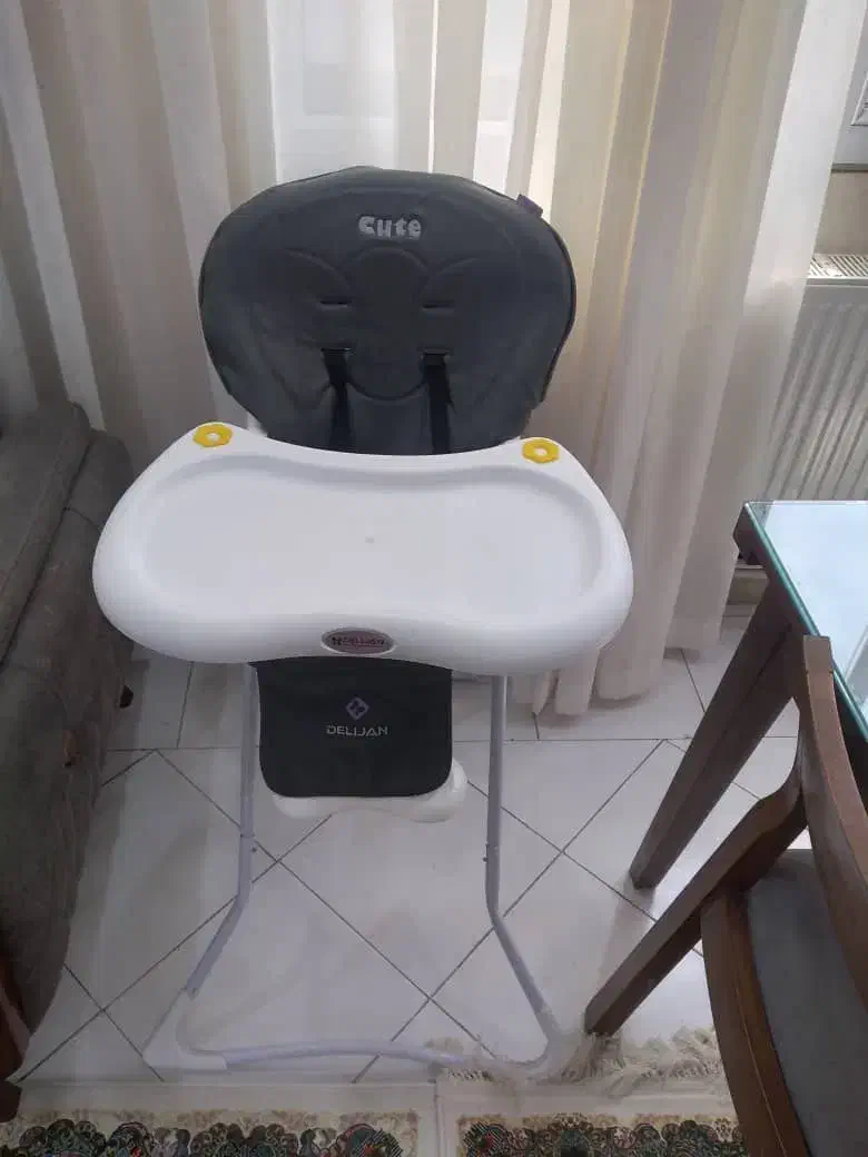 صندلی غذای کودک کاملا نو|تخت و صندلی بچه|کرمانشاه, |دیوار