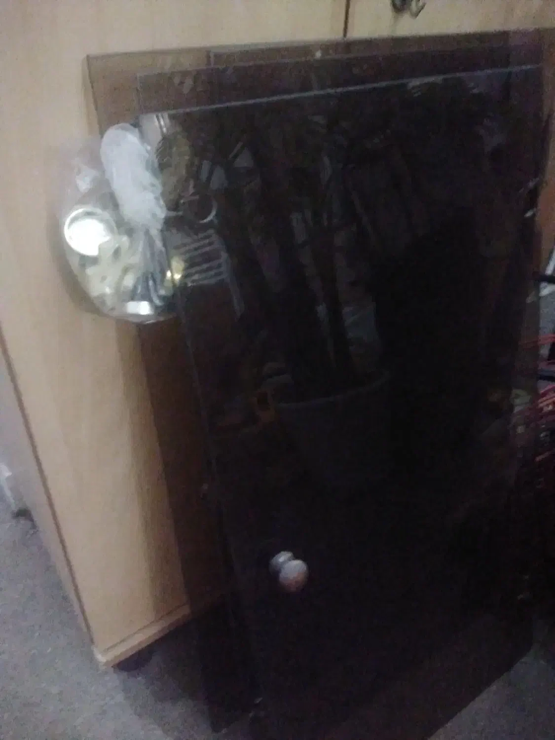 شیشه کمد دودی|بوفه، ویترین، کنسول|تبریز, |دیوار