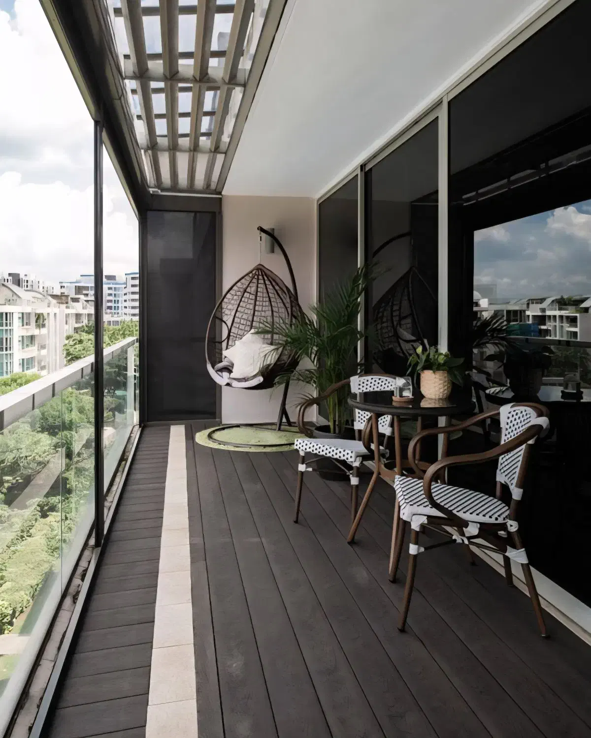 واحد لوکس 5 ساله / 110 متر / ویو ابدی