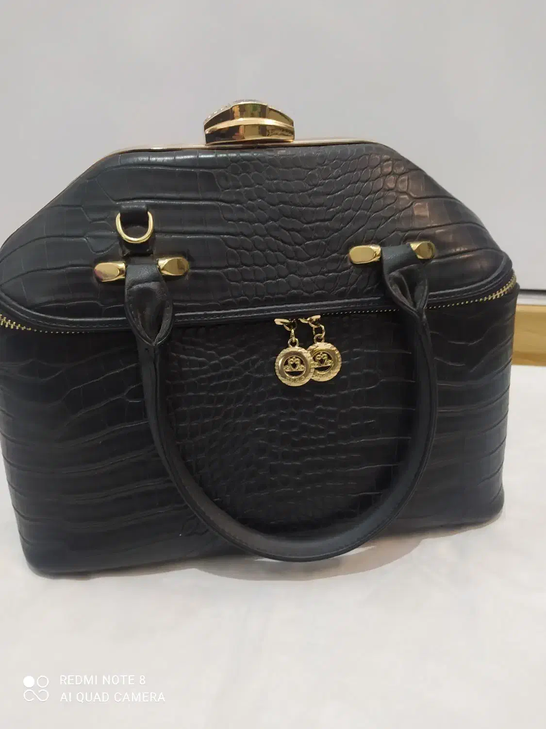 کیف|کیف، کفش، کمربند|تبریز, |دیوار