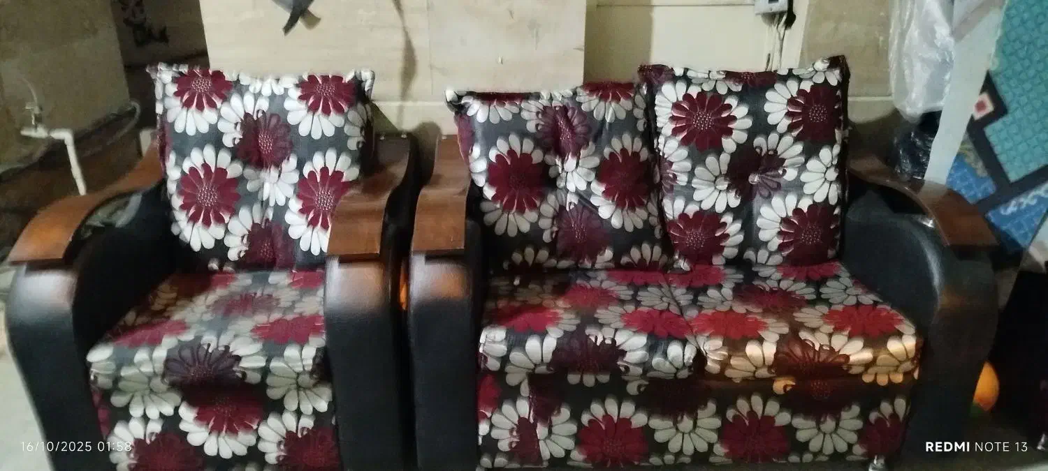 مبل چرم سالم|مبلمان خانگی و میز عسلی|اندیشه, اندیشه فاز ۵|دیوار