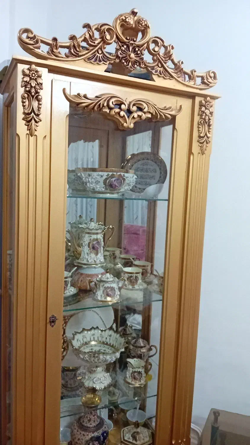 بوفه طلایی خوش رنگ|بوفه، ویترین، کنسول|ماهدشت, |دیوار