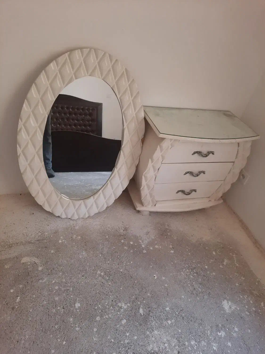 یخچال وتخت ومیز آرایش با آینه|یخچال و فریزر|نوشهر, |دیوار