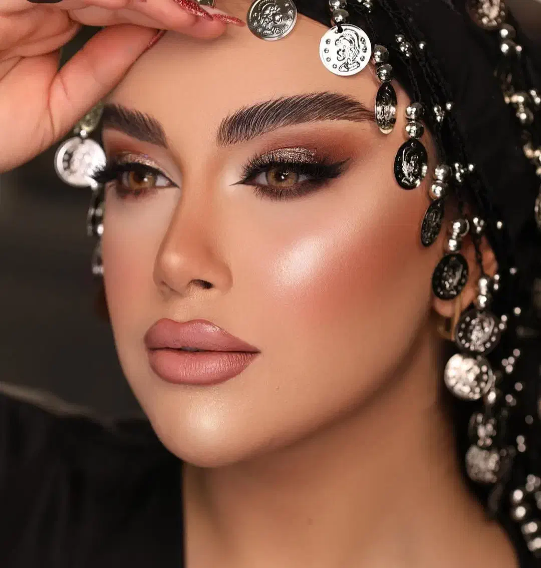 میکاپ و شنیون|خدمات آرایشگری و زیبایی|بابلسر, |دیوار