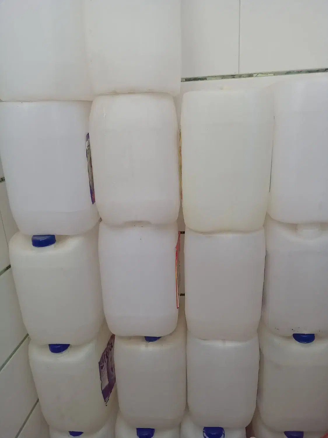 فروش چند عدد دبه ۱۰ لیتری|ظروف نگهدارنده، پلاستیکی، یکبارمصرف|بهبهان, |دیوار