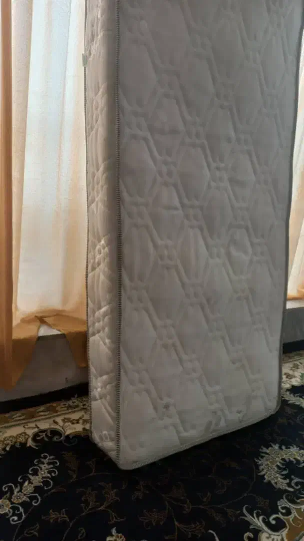 خوشخواب یک نفره در حد نو مارک بالینو|تشک تختخواب|فسا, |دیوار