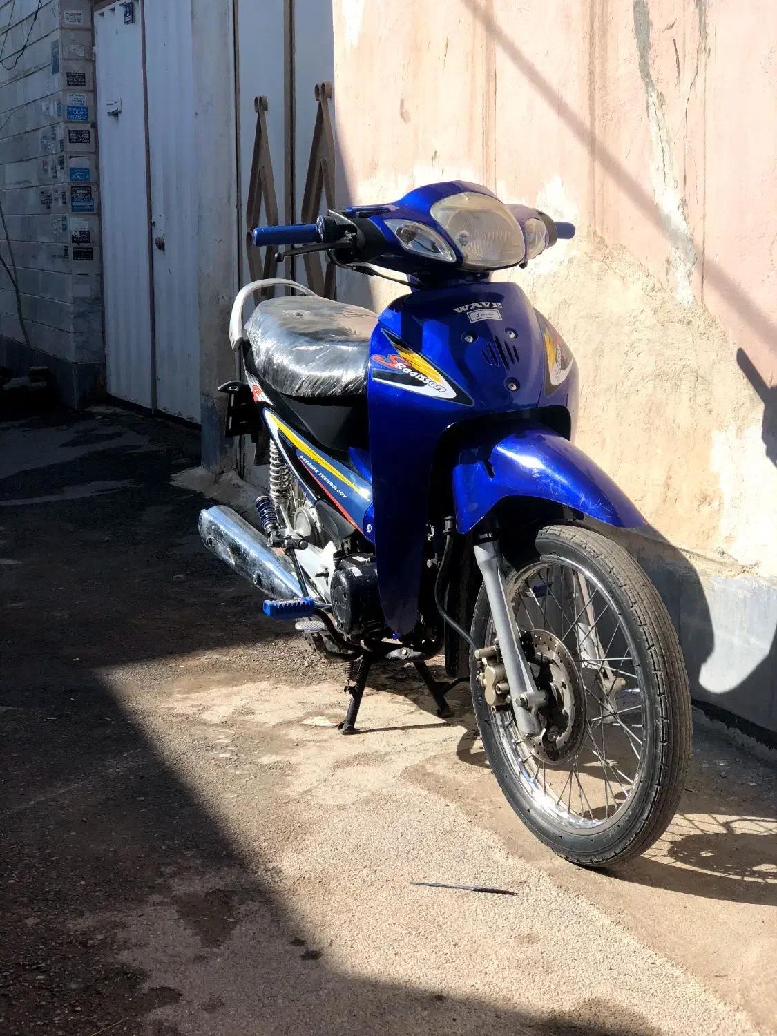 موتور ویو ۱۲۵ مدل ۹۰ مدارک تکمیل|موتورسیکلت|قزوین, |دیوار