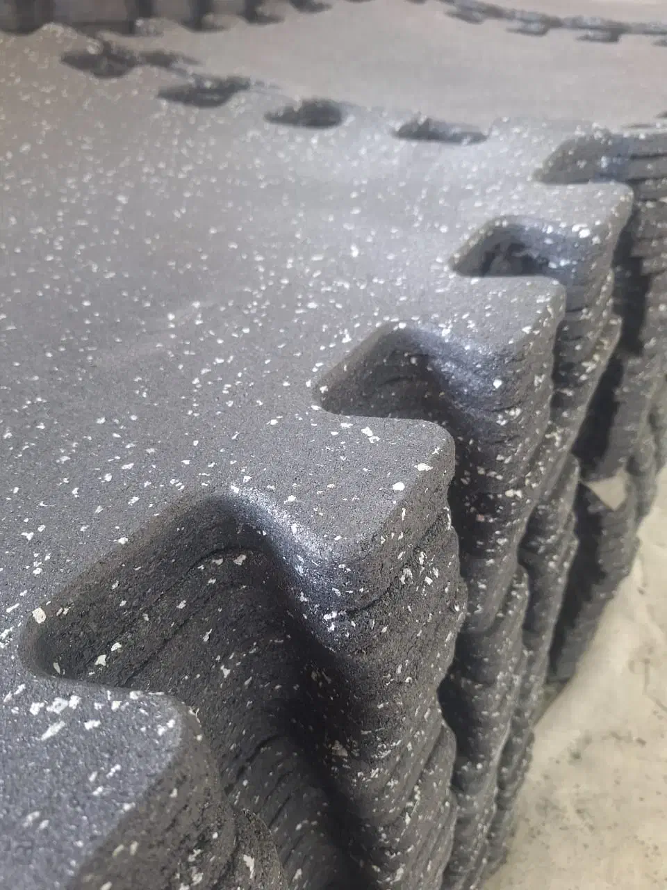 پخش مستقیم انواع تاتمی و کفپوش گرانولی در کرج|تجهیزات ورزشی|کرج, بازار مصالح ساختمانی|دیوار