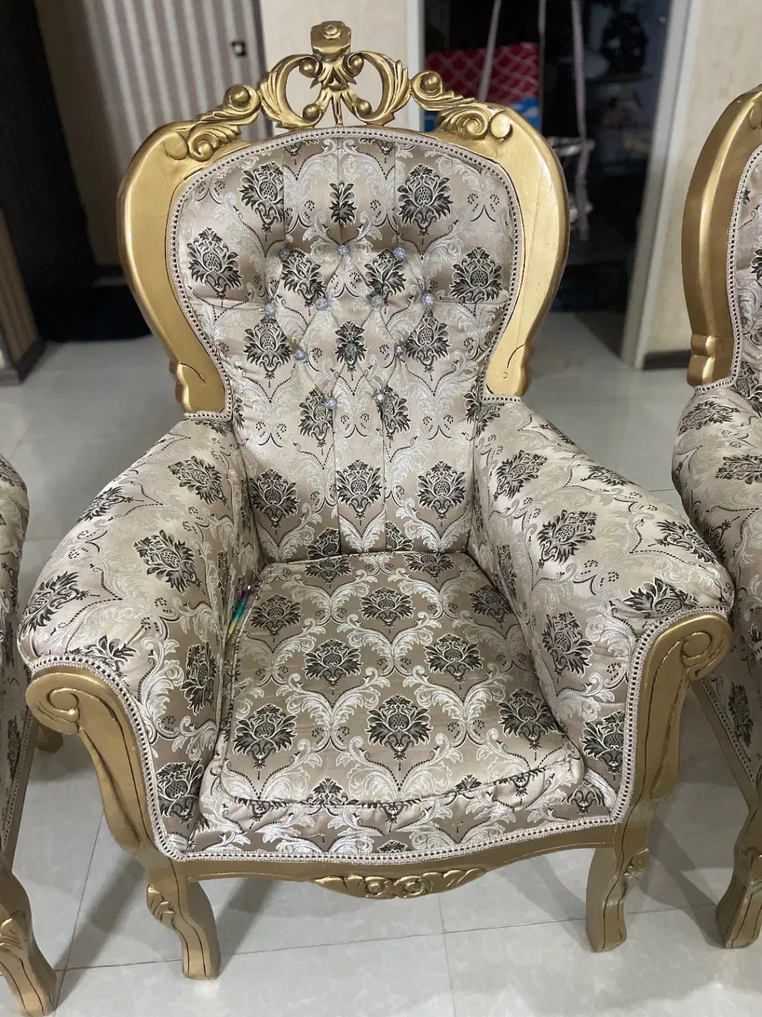 مبل سلطنتی طلایی|مبلمان خانگی و میز عسلی|قزوین, |دیوار