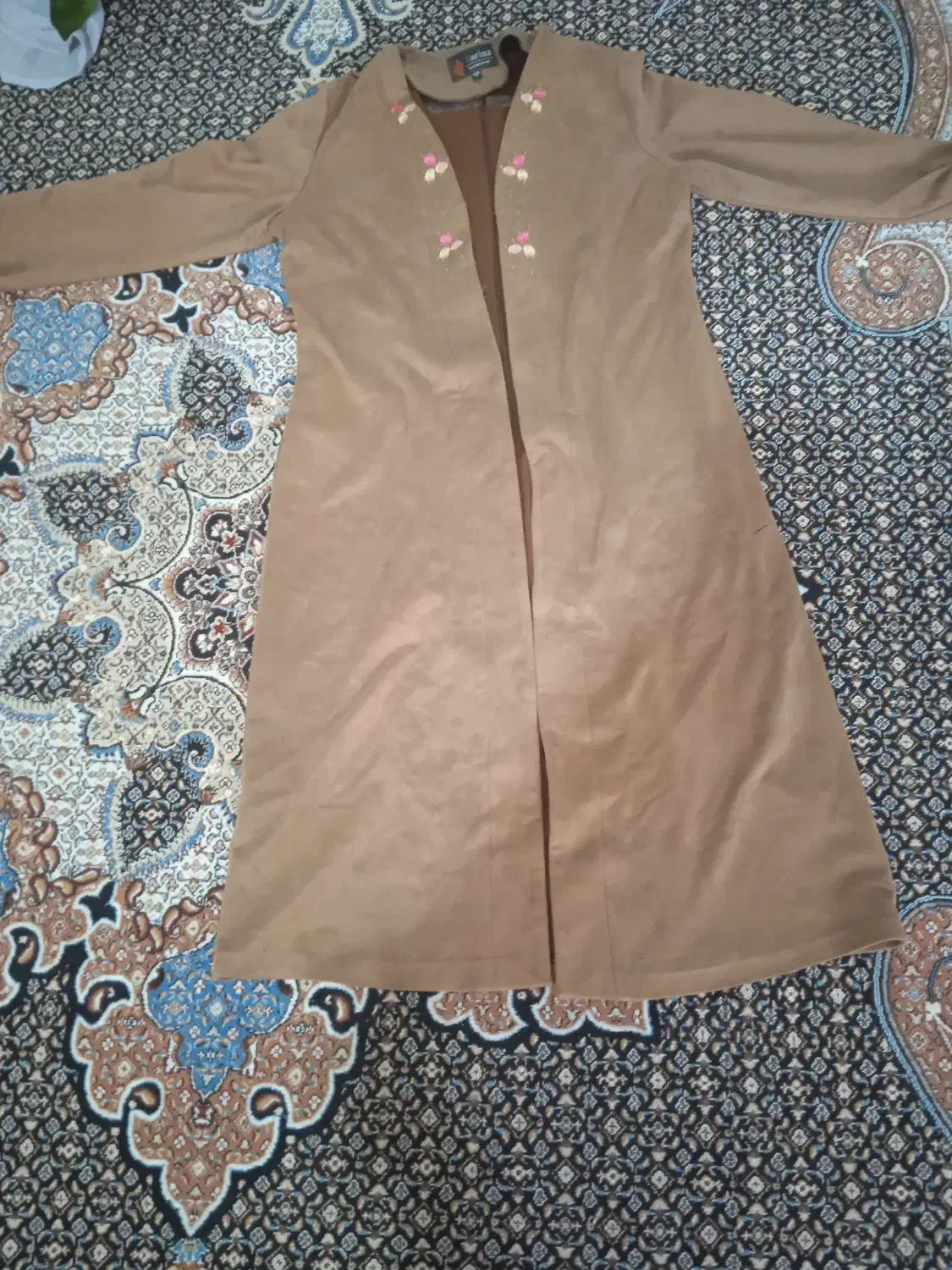 تعدادی مانتو به فروش میرسد|لباس|اردبیل, |دیوار